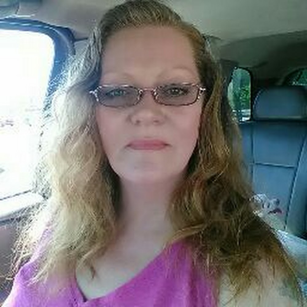 Meet your Posher, Carol